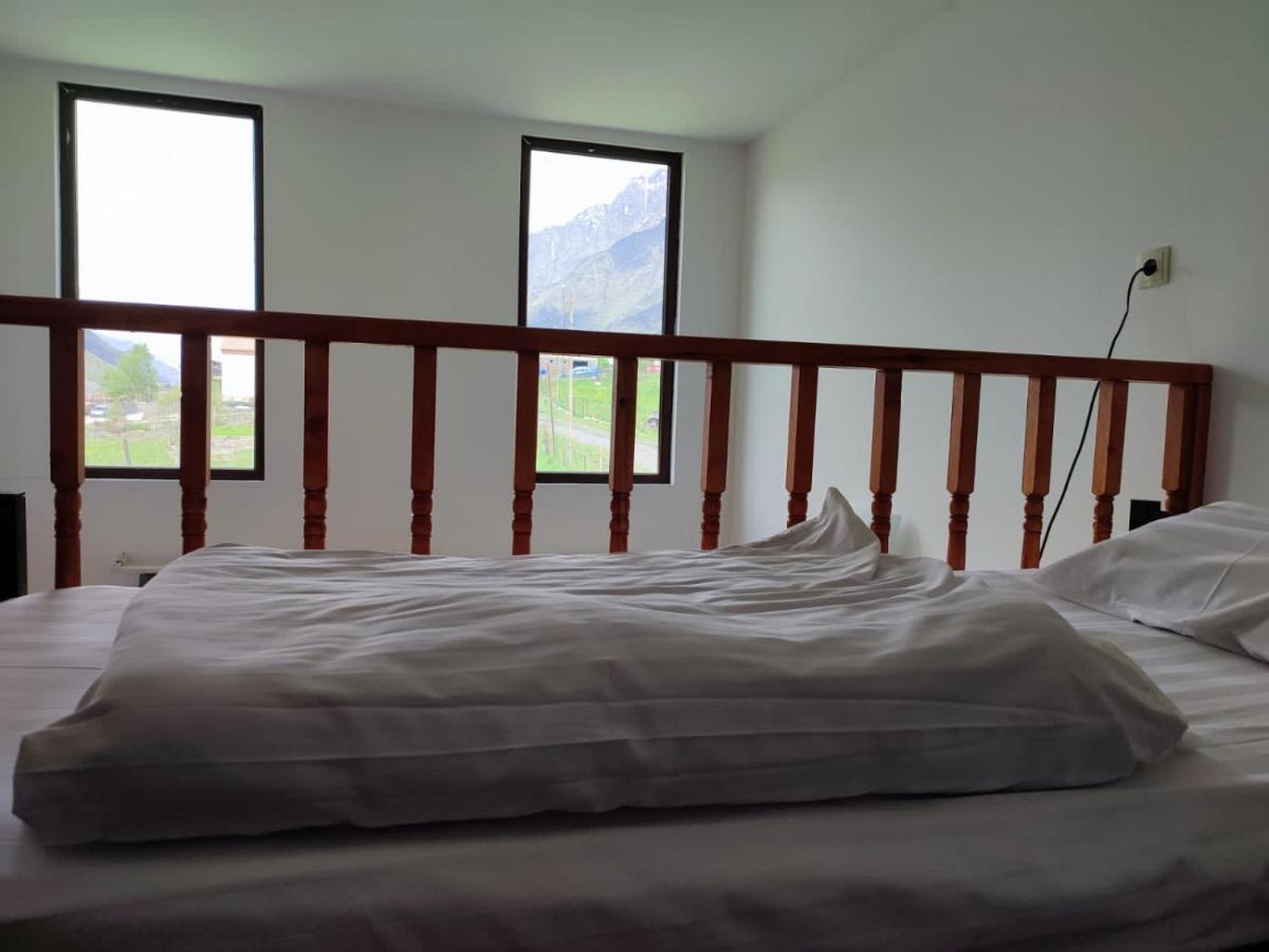 Twin Cottages Kazbegi מראה חיצוני תמונה